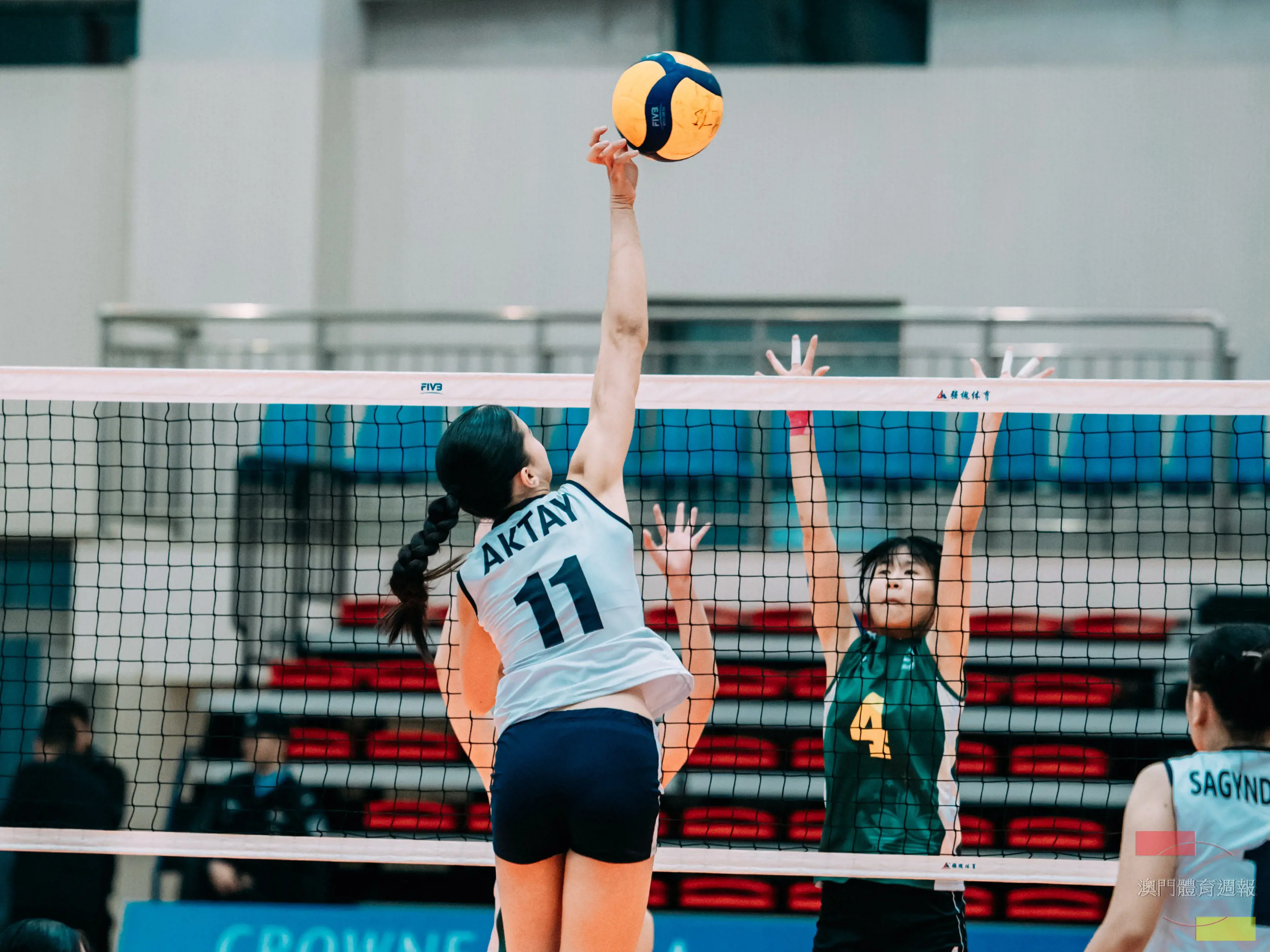 4. 謝晞文攔阻對手高點強攻.jpg